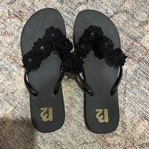 Rue21 Black Sandals